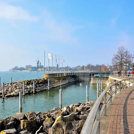 Louise's An Der Uferpromenade *